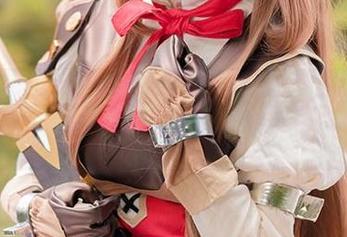 白神泱：黑色内衣+图包分享=人生问题的解决方案？