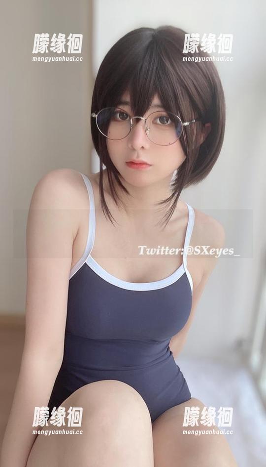 眼酱大魔王w 喝可乐的姿势也可以是美图!眼酱大魔王w来示范