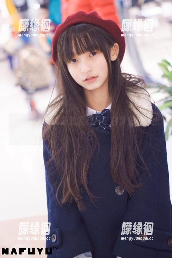 说说神楽坂真冬的私房风，将裤里丝穿出个性