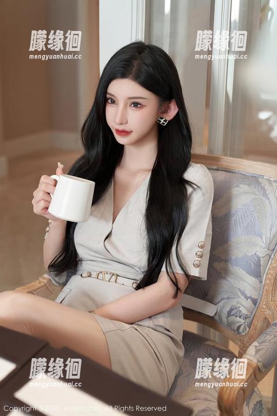 秀人网-伊思思 秀人网 - ‘皮衣’这一系列,伊思思真的是把我内心的坏女孩唤醒了吧!