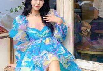 秀人网 - 婠婠么和红裙的组合，最新图片兵器库，让我无从自拔，这一抹红真撩。