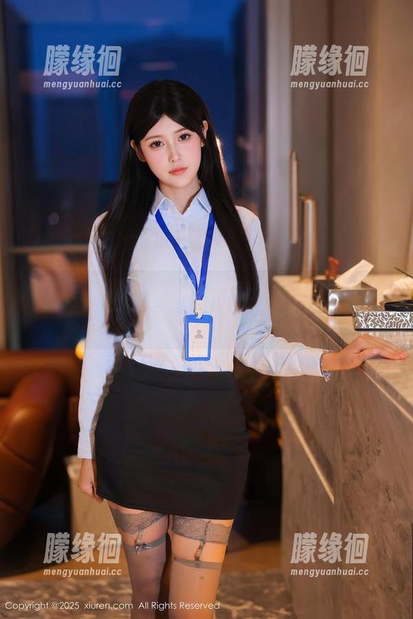 秀人网-恩一 秀人网 - 恩一的云端之旅:高清空姐壁纸,随便用用
