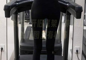 秀人网 - 尝试撕开旧框架，朱可儿与网袜的原图里有棋局