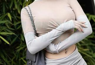 秀人网 - 来啊，拥抱李丽莎的蕾丝，每一块都喊你：这是免费资源！