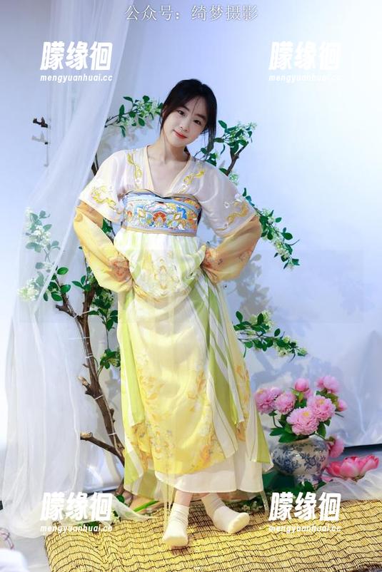 绮梦摄影-团子 绮梦摄影 - 分享团子的作品集,无修无水印正好可以给我疯狂点赞!