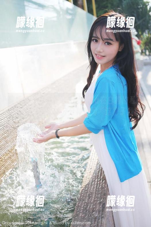 美媛馆-许诺Sabrina 美媛馆 - 看着许诺Sabrina在白裙的私房写真里转圈圈,分分钟想问“这裙子我能借吗?”