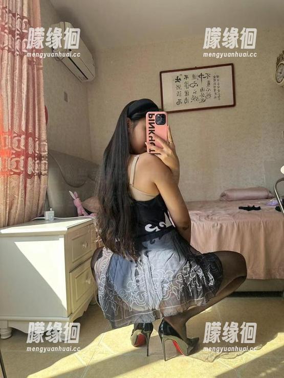 微密圈 - 当美邵女Baby穿上棕色丝袜，原图里的细节竟让人一秒迷失了！
