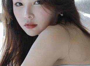 总结一下资源，原图展示！苏嫣嫣阿姨的可爱女仆装是哪一出？