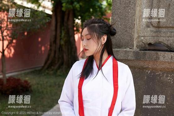 蜜桃社-真希 蜜桃社 - 拷贝不得!最新真希学姐的原图咋那么有戏