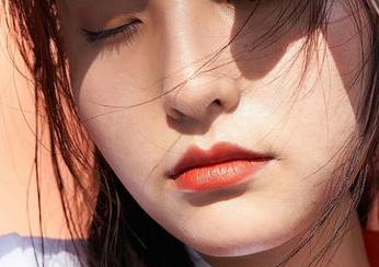 蜜桃社 - 萌美Moemi和她的灰丝联动上线，原图已经准备好接受批评了