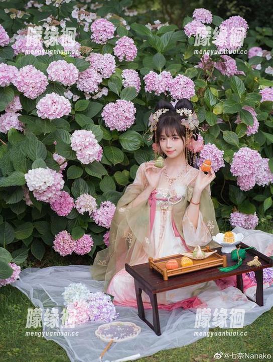贰加六 桌上正经,心里疯狂,贰加六职业装合集看这里!
