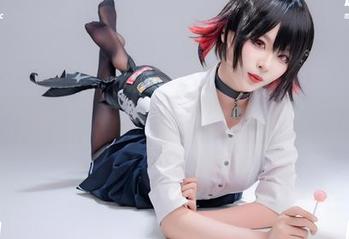制服？不，这就是轩萧学姐的写真资源合集！