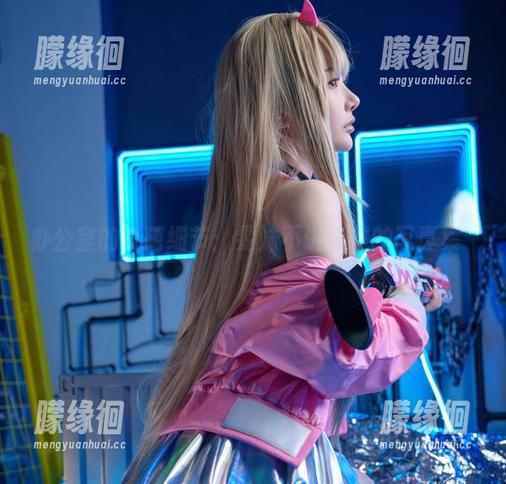 雯妹不讲道理 办公室的奇葩细节:雯妹不讲道理的写真集Ч