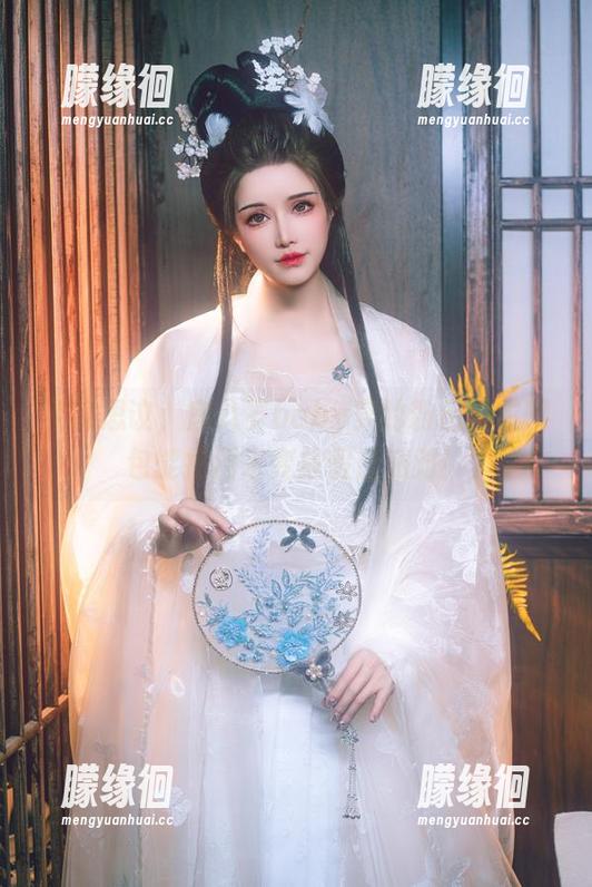 不可思议，鹿八岁baby穿的粉色睡衣图包能把周末变成假日派对！